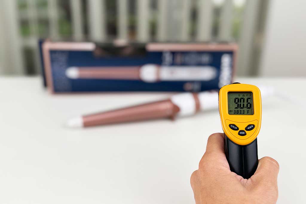 Conair-Double-Ceramic-Tapered-Curling-Wand-handle-temp