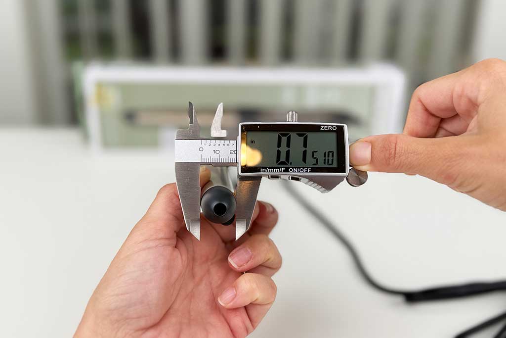 Conair-INFINITIPRO-Tourmaline-Ceramic-tapered-Curling-Wand-barrel-tip-width