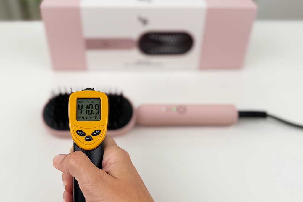 LANGE-HAIR-Mane-Pass-Straightening-Brush-max-heat-tested LANGE-HAIR-Mane-Pass-Straightening-Brush-max-heat-tested