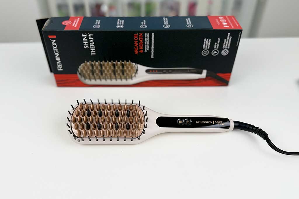 Remington-Shine-Therapy-Straightening-Brush-review-featured Remington-Shine-Therapy-Straightening-Brush-review-featured