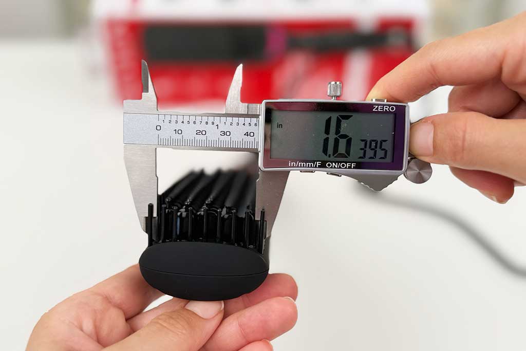 Revlon Salon-One-Step™-Straight-and-Shine-XL-Brush-section-width- Revlon Salon-One-Step™-Straight-and-Shine-XL-Brush-section-width