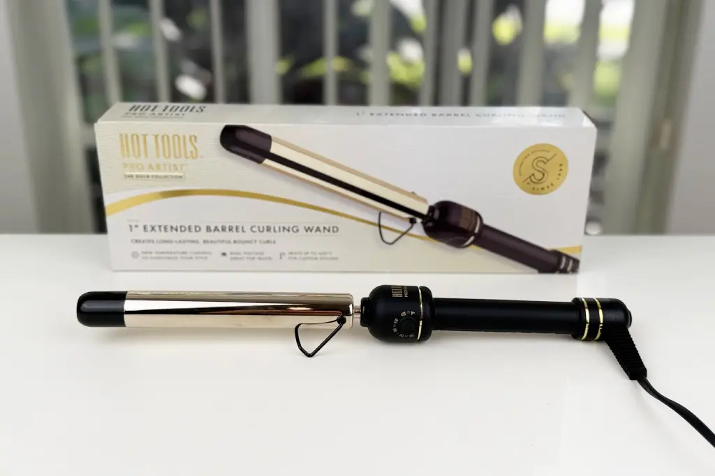 Hot Tools 24K Gold Professional Extended Barrel Curling Iron review featured Hot Tools 24K Gold Professional Extended Barrel Curling Iron review featured